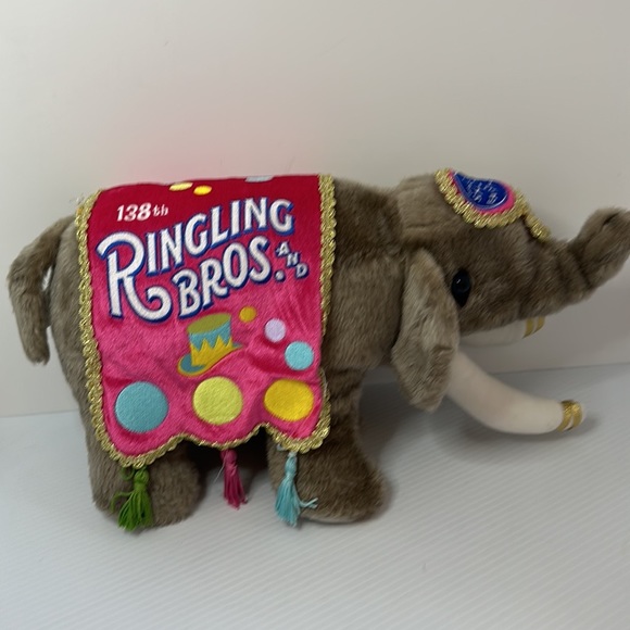Ringling Bros Barnum & Bailey Circus 138th Edition ELEPHANT Plush Stuffed Animal - Picture 9 of 13